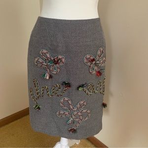 Carlisle Wool Blend Grey Tweed Pencil Skirt w/ Embroidered Embellishment Size 4